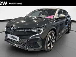 Noir Utilisé 2022 Renault Mégane Techno Berline | 25 990 € (Prix juste)