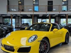 Jaune Utilisé 2016 Porsche 911 Targa 4S Cabriolet | 136 990 € (Prix cher)