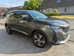 Gris Utilisé 2023 Peugeot 5008 Allure Monospace | 28 900 € (Prix juste)