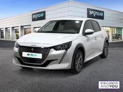 Blanc Utilisé 2021 Peugeot e-208 Allure Citadine | 14 890 € (Prix juste)