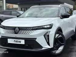 Utilisé 2025 Renault Scénic Iconic Monospace | 49 290 € (Prix juste)