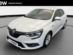 Blanc Utilisé 2016 Renault Mégane IV Zen Berline | 9 990 € (Prix juste)