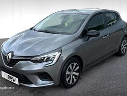 Blanc Utilisé 2023 Renault Clio V Equilibre Berline | 15 279 € (Prix juste)