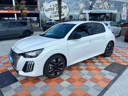 Blanc banquise Utilisé 2024 Peugeot 208 Allure Citadine | 21 650 € (Prix juste)