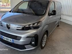 Gris Nouvelle 2025 Peugeot e-Expert Van | 39 999 € (Prix assez cher)