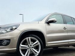 Beige Utilisé 2014 VW Tiguan Exclusive SUV | 16 990 € (Prix assez cher)