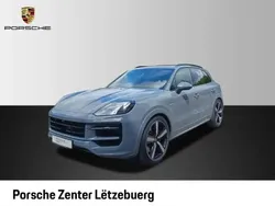 Gris Utilisé 2025 Porsche Cayenne S E-Hybrid SUV | 133 230 €