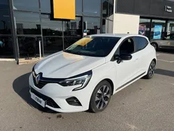 Blanc Utilisé 2023 Renault Clio V Evolution Citadine | 14 490 € (Prix juste)