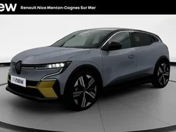 Gris Utilisé 2022 Renault Mégane Iconic Berline | 27 499 € (Prix juste)