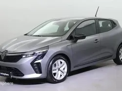 Gris schiste Utilisé 2024 Renault Clio V Evolution Berline | 15 999 € (Prix juste)