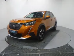 Orange Utilisé 2021 Peugeot 2008 Allure SUV | 14 990 € (Prix juste)