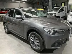 Gris Utilisé 2018 Alfa Romeo Stelvio SUV | 20 990 € (Bon prix)