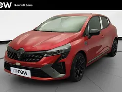 Rouge Nouvelle 2025 Renault Clio V Esprit Alpine Citadine | 22 780 € (Prix assez cher)
