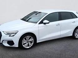 Blanc Utilisé 2022 Audi A3 Sportback Advanced Berline | 29 900 € (Prix juste)