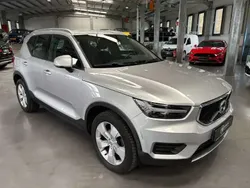 Argent Utilisé 2019 Volvo XC40 Momentum SUV | 27 490 € (Prix juste)