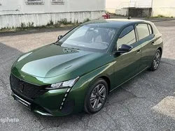 Vert Nouvelle 2025 Peugeot 308 Active Berline | 25 999 € (Prix assez cher)
