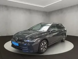 Gris Utilisé 2024 VW Golf VIII Life Break | 32 400 € (Prix assez cher)