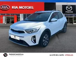Blanc Utilisé 2023 Kia Stonic Active SUV | 17 990 € (Prix juste)