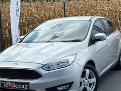 Gris Utilisé 2016 Ford Focus Business Edition Berline | 7 990 € (Prix assez cher)
