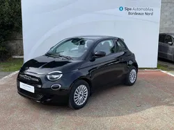 Noir Utilisé 2022 Fiat 500e Action Citadine | 12 990 € (Prix juste)