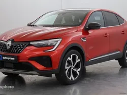 Rouge Utilisé 2024 Renault Arkana Techno SUV | 28 999 € (Prix assez cher)