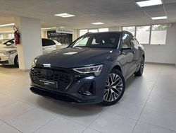Bleu plasma métallisé Nouvelle 2024 Audi Q8 Sportback e-tron S-Line SUV | 82 900 € (Prix cher)