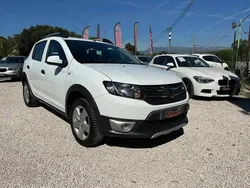 Blanc Utilisé 2015 Dacia Sandero Stepway Citadine | 8 900 € (Prix juste)