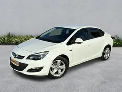 Blanc Utilisé 2013 Opel Astra Enjoy Berline | 4 990 € (Bon prix)