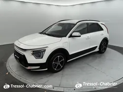 Utilisé 2023 Kia Niro Premium SUV | 27 666 € (Prix juste)
