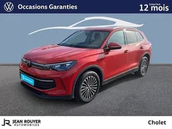 Rouge Utilisé 2024 VW Tiguan Edition SUV | 38 989 € (Prix juste)