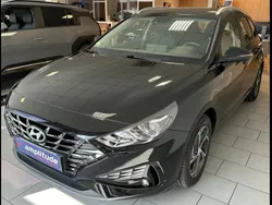 Phantom black métal Utilisé 2021 Hyundai i30 Break | 17 449 € (Bon prix)