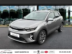 Gris Utilisé 2024 Kia Stonic SUV | 23 690 € (Prix juste)