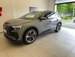 Gris typhon métallisé Utilisé 2025 Audi Q4 e-tron S-Line SUV | 60 400 €
