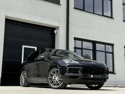 Noir Utilisé 2020 Porsche Cayenne SUV | 59 950 € (Prix juste)