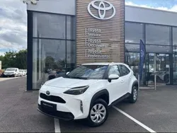 Utilisé 2024 Toyota Yaris Hybrid | 23 480 € (Bon prix)