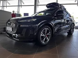 Noir mythic métallisé Nouvelle 2025 Audi Q6 e-tron S-Line SUV | 84 900 € (Prix juste)