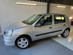 Argent Utilisé 2009 Renault Clio II Authentique Berline | 4 290 € (Prix juste)