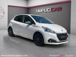 Blanc Utilisé 2019 Peugeot 208 Signature Sky Citadine | 7 480 € (Prix juste)
