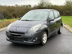 Utilisé 2010 Renault Scénic III Dynamique Monospace | 3 000 € (Prix juste)