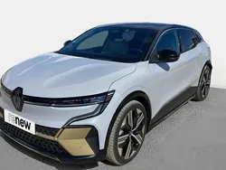 Gris Utilisé 2022 Renault Mégane Iconic Berline | 25 499 € (Prix juste)