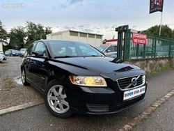 Noir Utilisé 2010 Volvo V50 Kinetic Break | 5 490 €