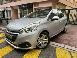 Gris Utilisé 2017 Peugeot 208 Active Citadine | 6 490 €