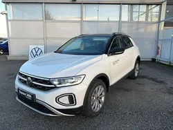 Blanc Utilisé 2024 VW T-Roc Style SUV | 40 990 €