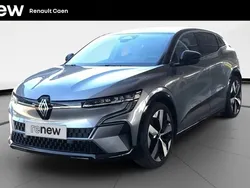 Gris Utilisé 2023 Renault Mégane Techno Berline | 29 990 € (Prix assez cher)