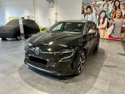 Noir Utilisé 2024 Renault Mégane Iconic Berline | 41 755 €