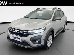 Gris Utilisé 2023 Dacia Sandero Expression Citadine | 17 490 € (Prix assez cher)