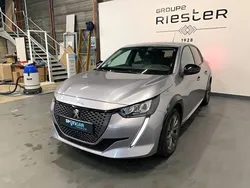 Gris Utilisé 2023 Peugeot e-208 Style Citadine | 20 980 € (Prix assez cher)