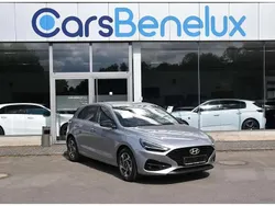 Argent Nouvelle 2025 Hyundai i30 Berline | 23 569 € (Prix assez cher)
