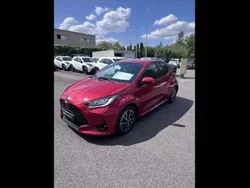Utilisé 2022 Toyota Yaris Hybrid Design Berline | 20 900 € (Prix assez cher)
