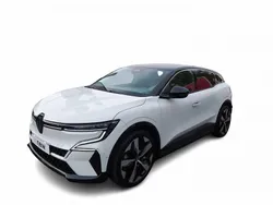 Blanc Utilisé 2022 Renault Mégane Techno Berline | 18 990 €